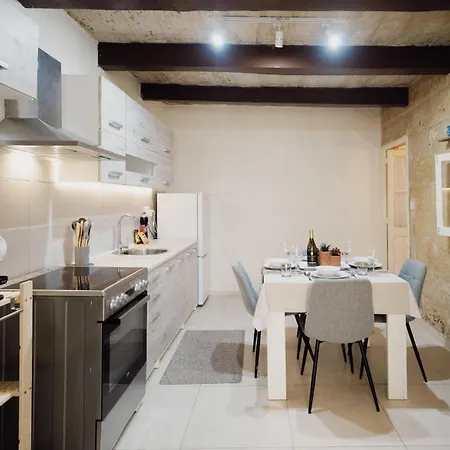 Semesterbostad Stylish 1br Townhouse Near Valletta Il-Furjana