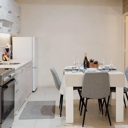 Stylish 1br Townhouse Near Valletta Il-Furjana