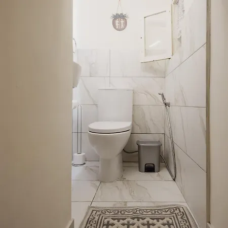 Stylish 1br Townhouse Near Valletta Semesterbostad